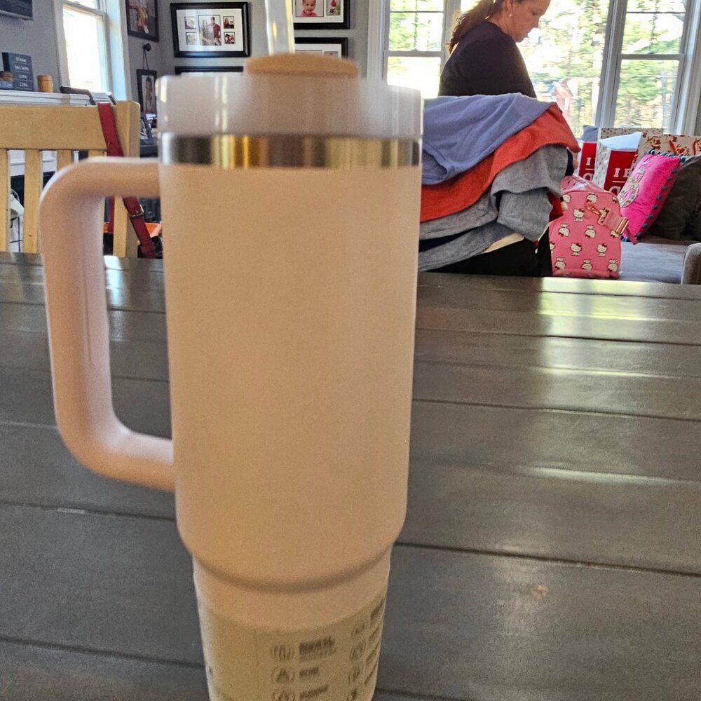 Stanley The Quencher H2.0 Flowstate Pale Pink Tumbler | 30 Oz | 0.88 L - Picture 11 of 12